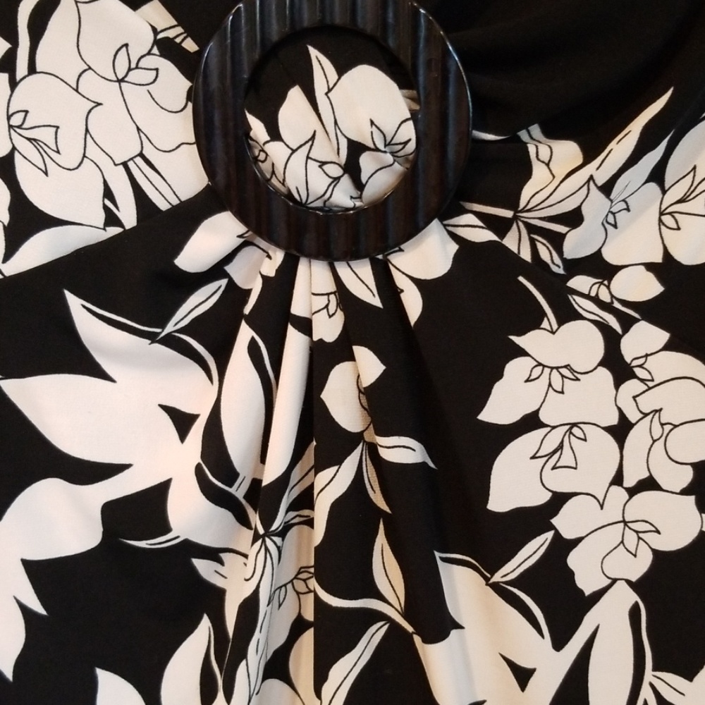 Creative Design Works Blouse - Picture 5 of 7